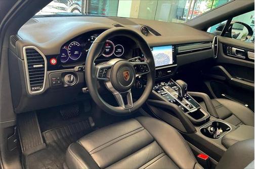 2022 Porsche Cayenne Platinum Edition