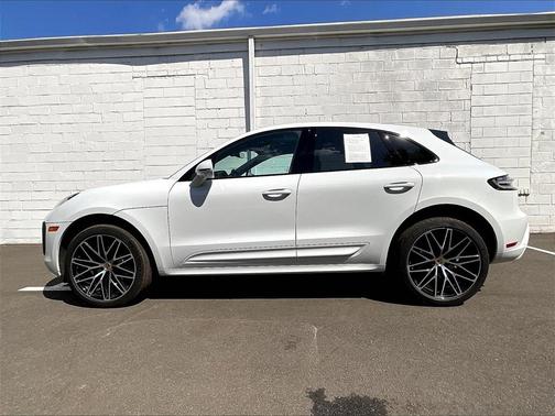 2025 Porsche Macan 