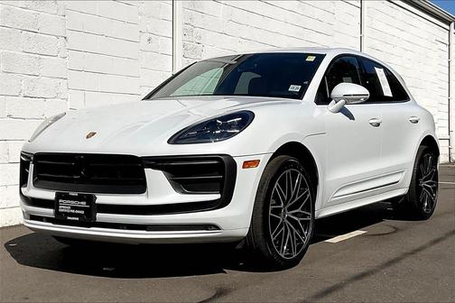 2025 Porsche Macan 