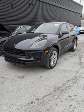 2023 Porsche Macan 