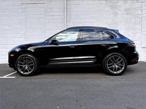 2025 Porsche Macan T