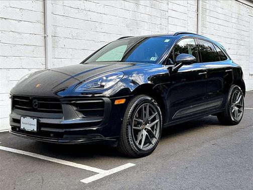 2025 Porsche Macan T