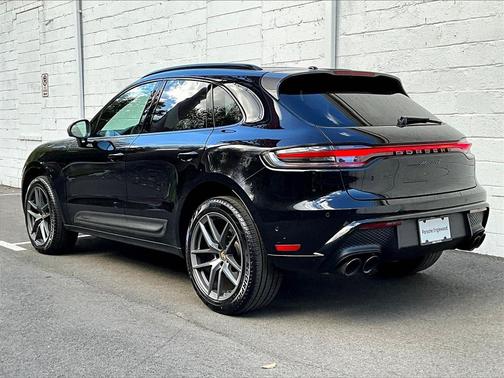 2025 Porsche Macan T