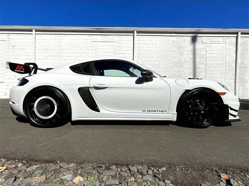 2024 Porsche 718 Cayman GT4 RS