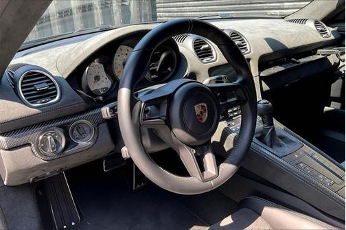 2024 Porsche 718 Cayman GT4 RS