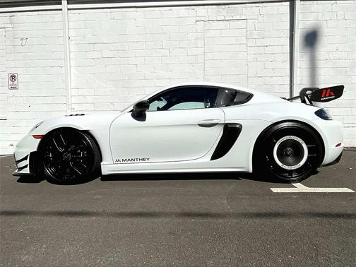 2024 Porsche 718 Cayman GT4 RS