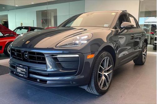 2024 Porsche Macan Base
