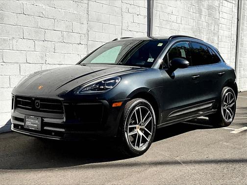 2025 Porsche Macan 