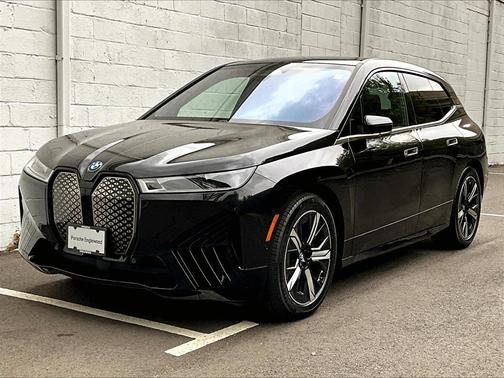 2023 BMW iX M60