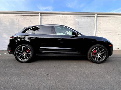 2023 Porsche Macan S