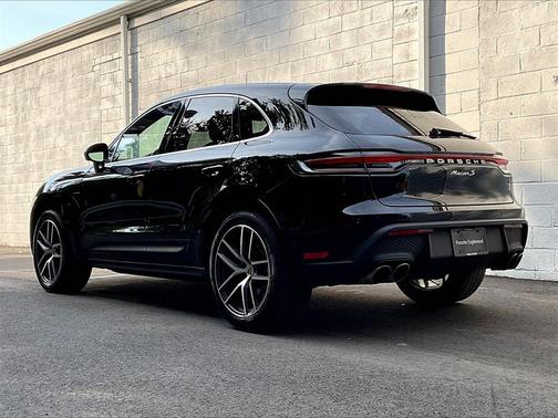 2023 Porsche Macan S