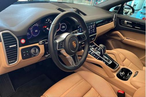 2022 Porsche Cayenne Platinum Edition