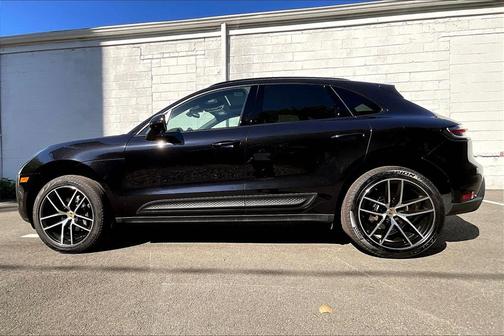 2025 Porsche Macan