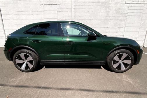 2024 Porsche Macan 4