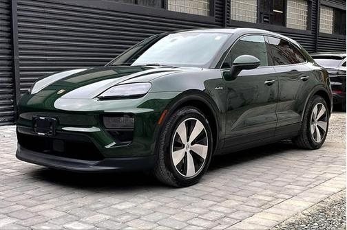 2024 Porsche Macan Base