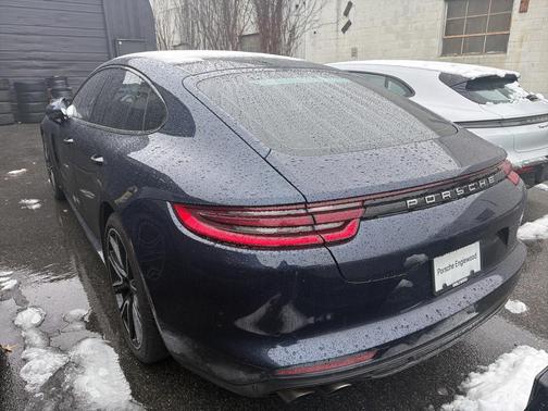 2018 Porsche Panamera 4S