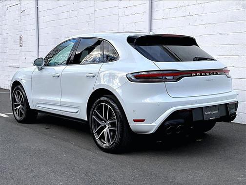2025 Porsche Macan 