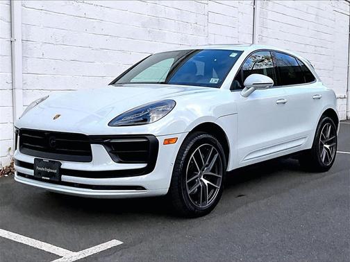 2025 Porsche Macan 