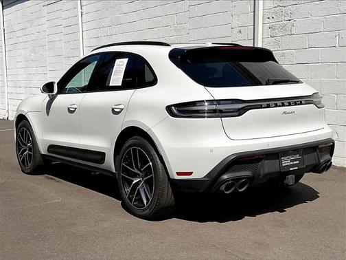 2025 Porsche Macan 