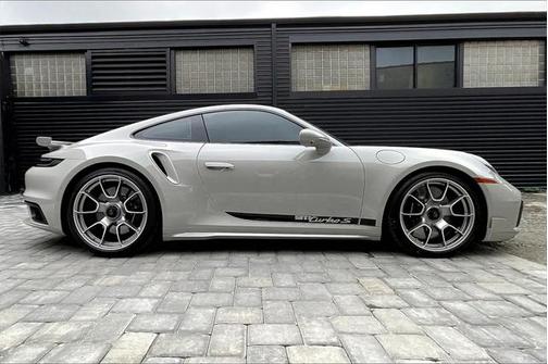 2024 Porsche 911 Turbo S