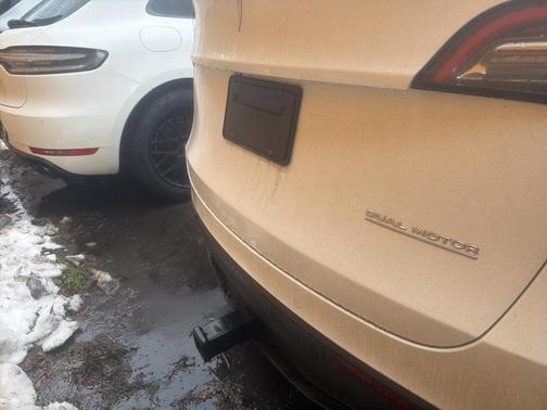 2022 Tesla Model Y Performance Dual Motor All-Wheel Drive