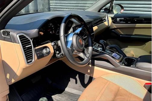 2022 Porsche Cayenne