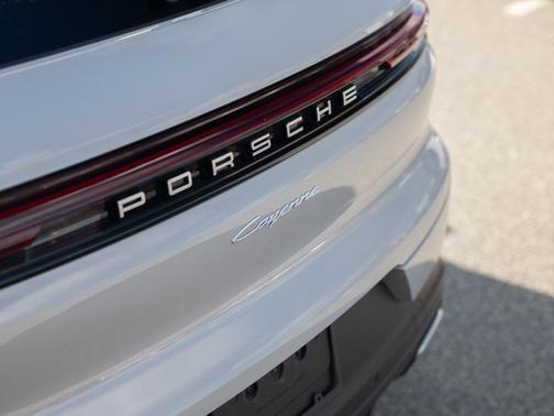 2025 Porsche Cayenne Cayenne