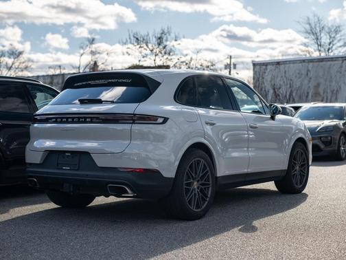 2025 Porsche Cayenne Cayenne