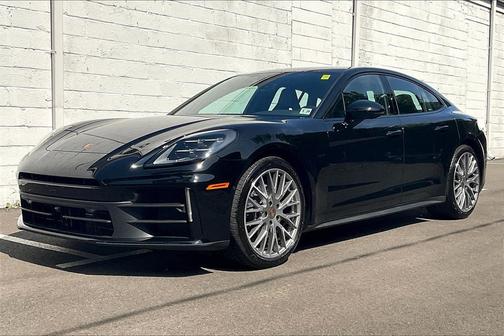 2024 Porsche Panamera 4