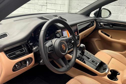 2022 Porsche Macan