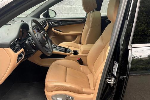 2022 Porsche Macan