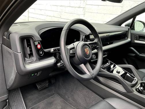 2025 Porsche Cayenne 