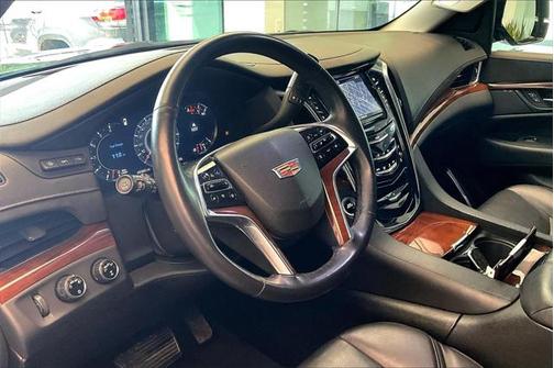 2018 Cadillac Escalade ESV Luxury