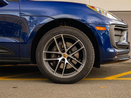 2025 Porsche Macan 