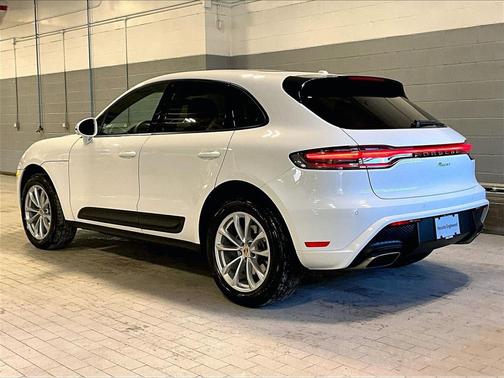 2025 Porsche Macan 