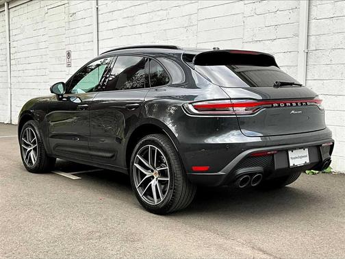 2025 Porsche Macan 