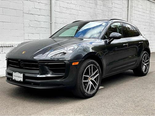 2025 Porsche Macan 