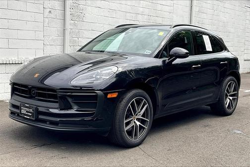 2025 Porsche Macan 