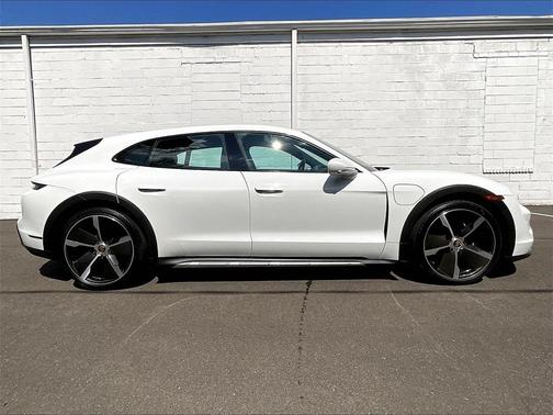 2022 Porsche Taycan 4