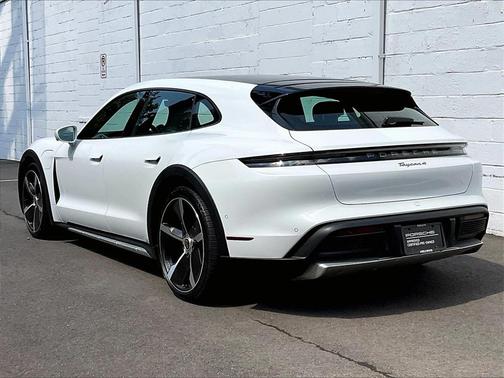 2022 Porsche Taycan 4