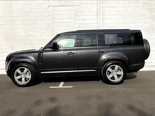 2023 Land Rover Defender 130 First Edition