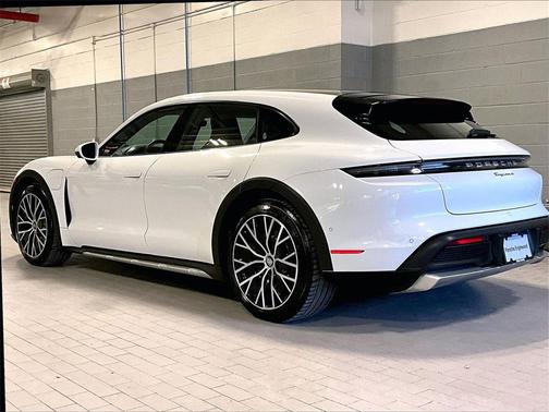 2022 Porsche Taycan 4