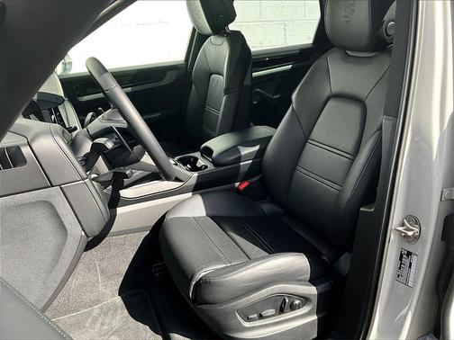 2025 Porsche Cayenne Cayenne