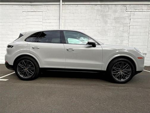 2025 Porsche Cayenne Cayenne