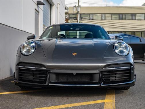 2022 Porsche 911 Turbo S