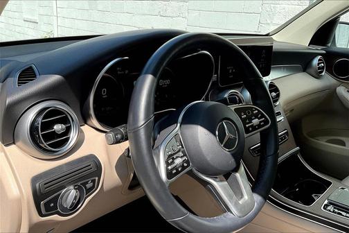 2022 Mercedes-Benz GLC 300 4MATIC