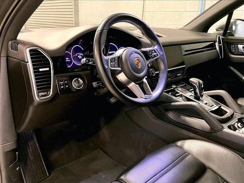2022 Porsche Cayenne Cayenne E-Hybrid