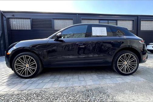 2025 Porsche Macan 