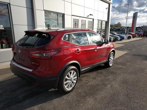 2022 Nissan Rogue Sport SV