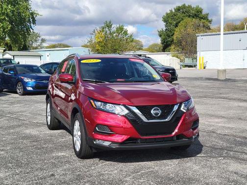 2022 Nissan Rogue Sport SV